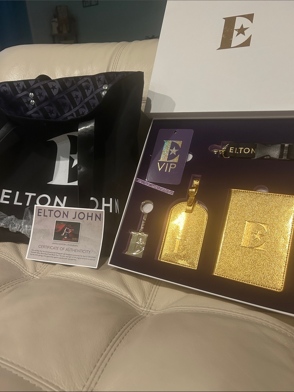 Elton John Farewell Yellow Brick Road Tour VIP Box Set w/bonus tote and COA